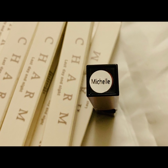 πCHARM MATTE LIQUID LIPSTICK π - Picture 5 of 6